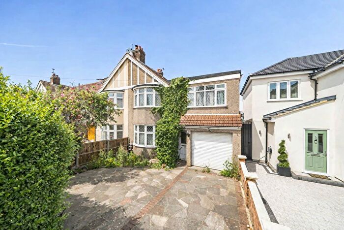 4 Bedroom Semi Detached House For Sale In Harland Avenue, Sidcup, DA15