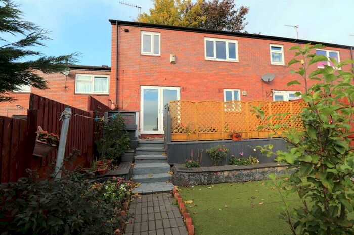 2 Bedroom House To Rent In First Avenue, Leeds, West Yorkshire, Uk, LS12