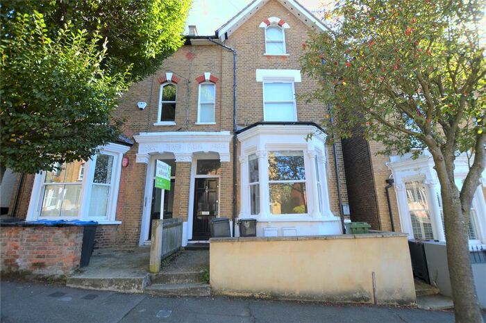 1 Bedroom Flat To Rent In Rockmount Road, London, SE19
