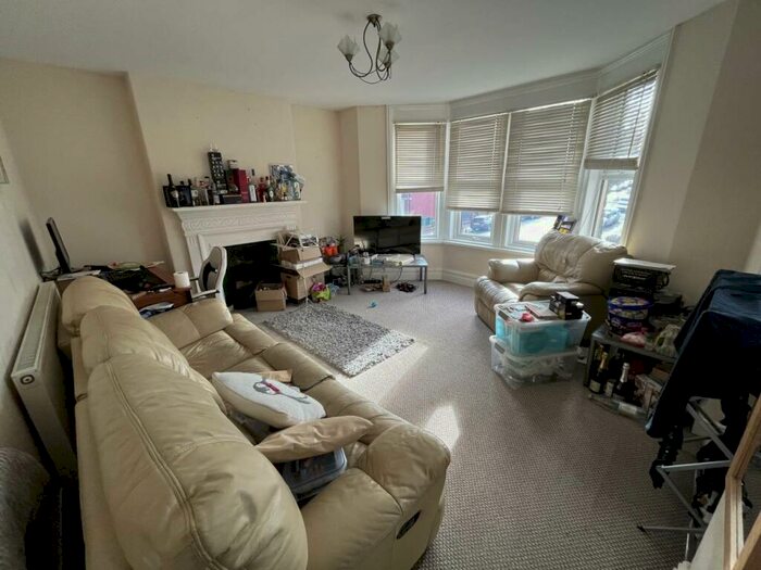 1 Bedroom Flat To Rent In Marlborough Road, Roath, Cardiff, CF23