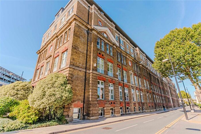 3 Bedroom Flat For Sale In Cadogan Road, Woolwich, SE18