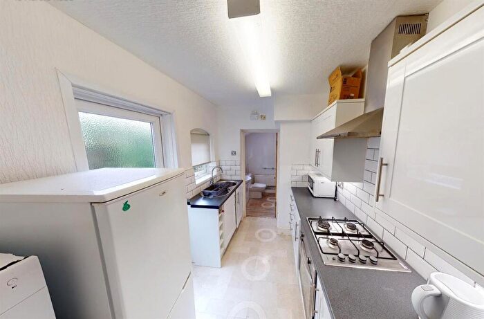 3 Bedroom Terraced House To Rent In Harold Road, Birmingham, B16