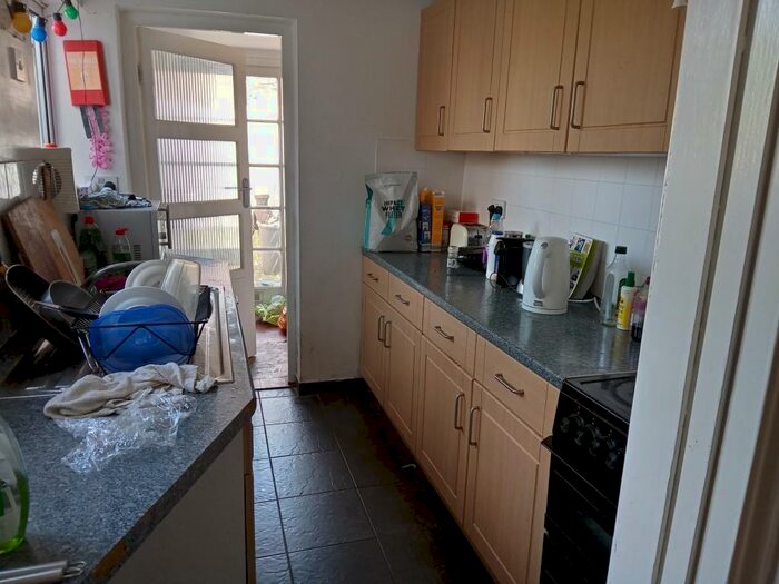 4 Bedroom Terraced House To Rent In Ryde Road, Brighton, BN2