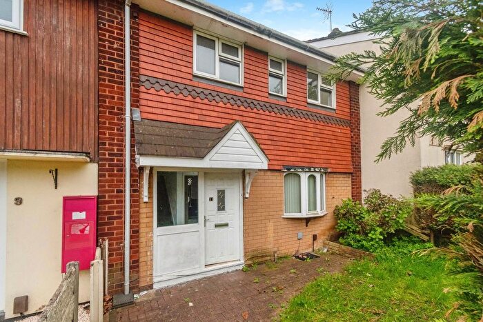 3 Bedroom Terraced House For Sale In Hadley Way, Walsall, West Midlands, WS2