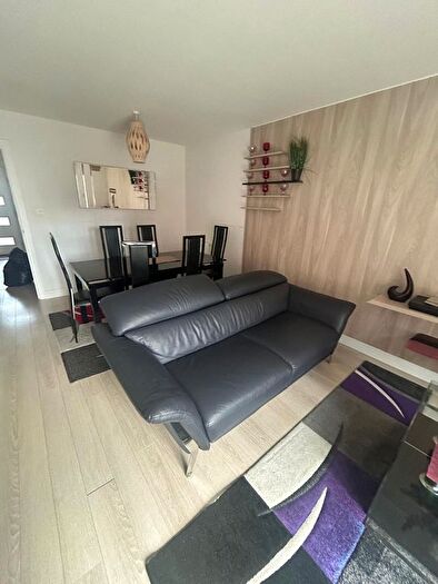 3 Bedroom Terraced House To Rent In Greenham Avenue, Reading, RG2