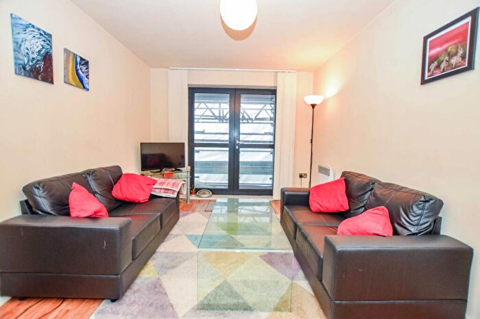 2 Bedroom Flat To Rent In Fresh, Chapel Street, Salford, M3