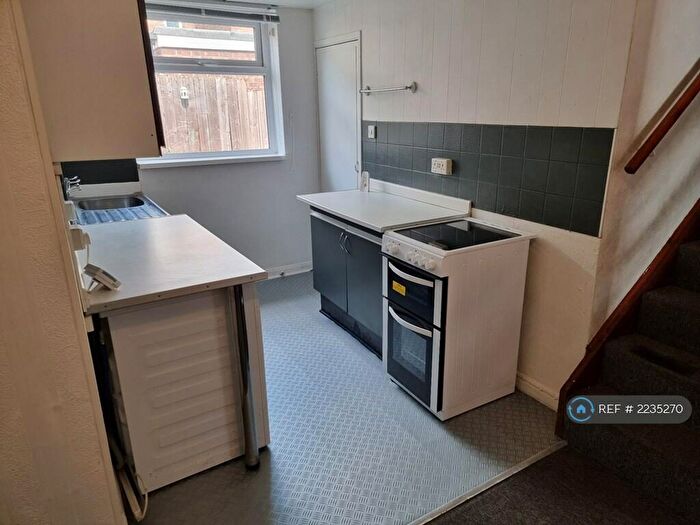 2 Bedroom Terraced House To Rent In Alaska Street, Hull, HU8