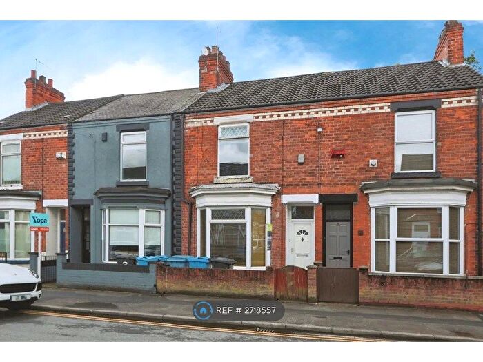 4 Bedroom Semi-Detached House To Rent In Wharncliffe Street, Hull, HU5