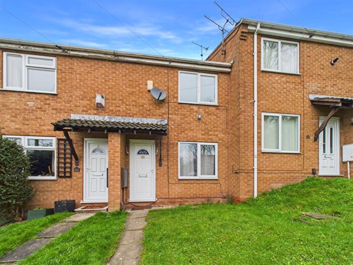 2 Bedroom Town House To Rent In Landmere Gardens, Mapperley, Nottingham, NG3