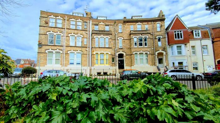 1 Bedroom Flat To Rent In The Crescent, Boscombe, BH1