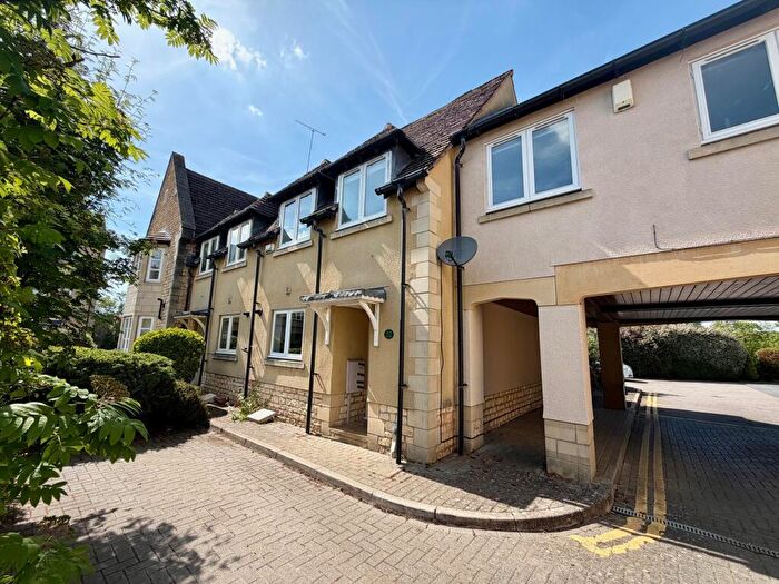 3 Bedroom House To Rent In Gresley Drive, Stamford, PE9