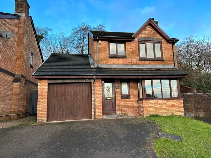 4 Bedroom House To Rent In Heol Y Fran, Cwmrhydyceirw, SA6