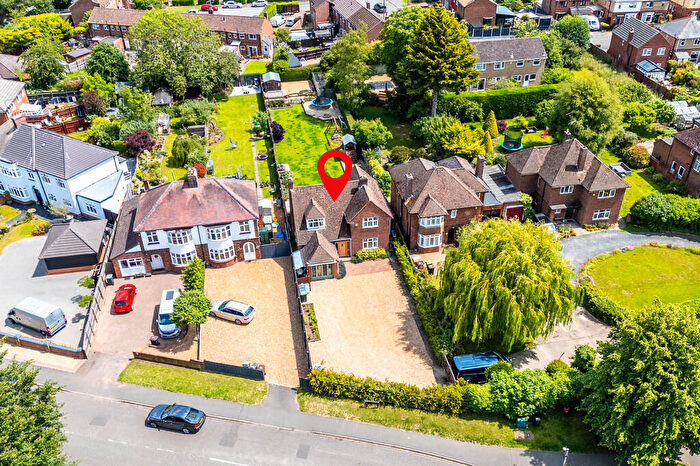 4 Bedroom Detached House For Sale In Windmill Banks, Higham Ferrers, NN10