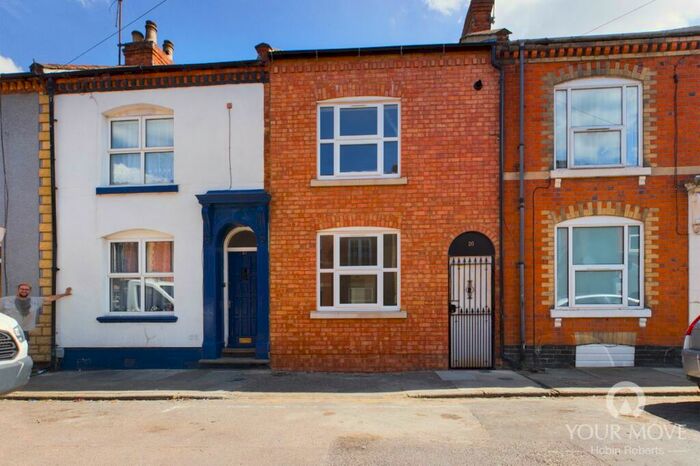 2 Bedroom Flat To Rent In Gray Street, Northampton, NN1