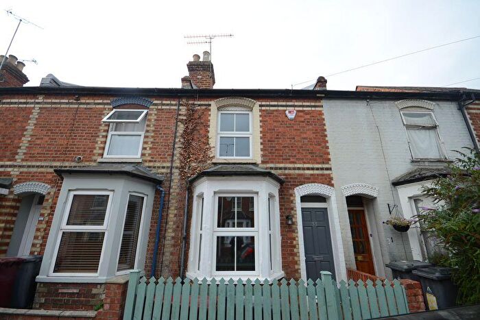 2 Bedroom Terraced House To Rent In Queens Road, Caversham, Reading, RG4