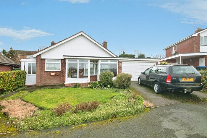 3 Bedroom Detached Bungalow For Sale In Elm Drive, Birmingham, B43