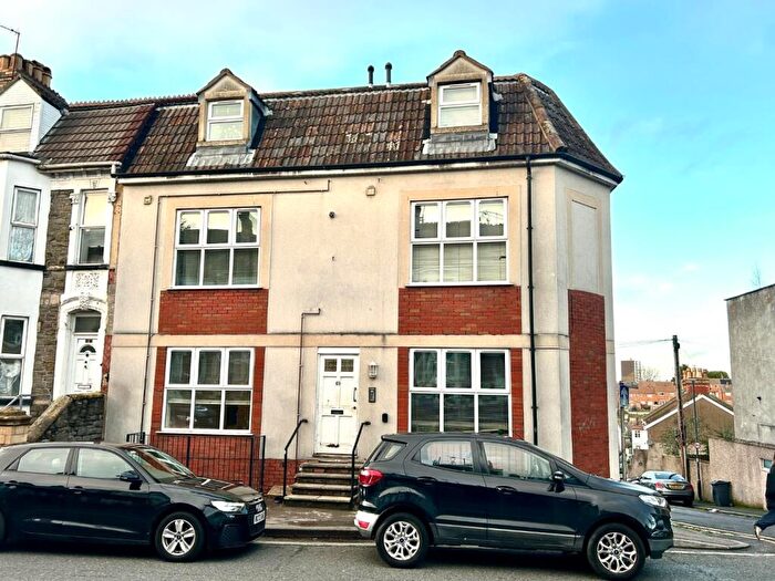 1 Bedroom Flat For Sale In Clouds Hill Road, St George, Bristol, BS5