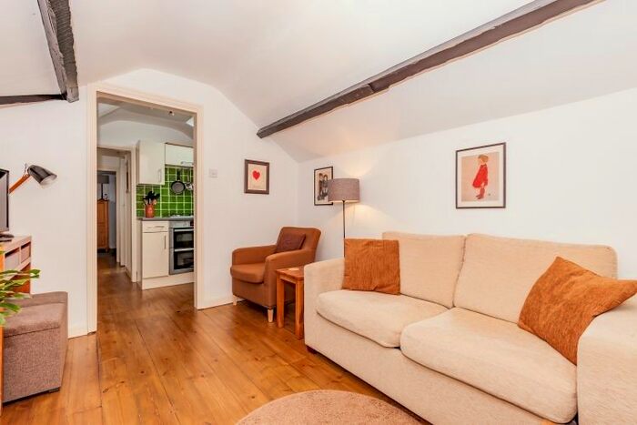 1 Bedroom Flat To Rent In Salegate Lane, Cowley, Oxford OX4