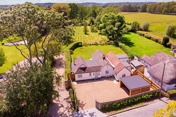 3 Bedroom Detached House For Sale In School Road, Windlesham, GU20