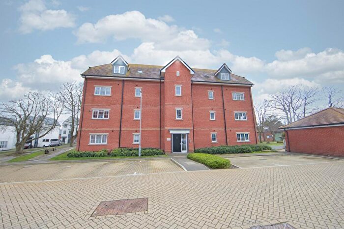 1 Bedroom Flat For Sale In Colonel Drive, Folkestone, Kent, CT20