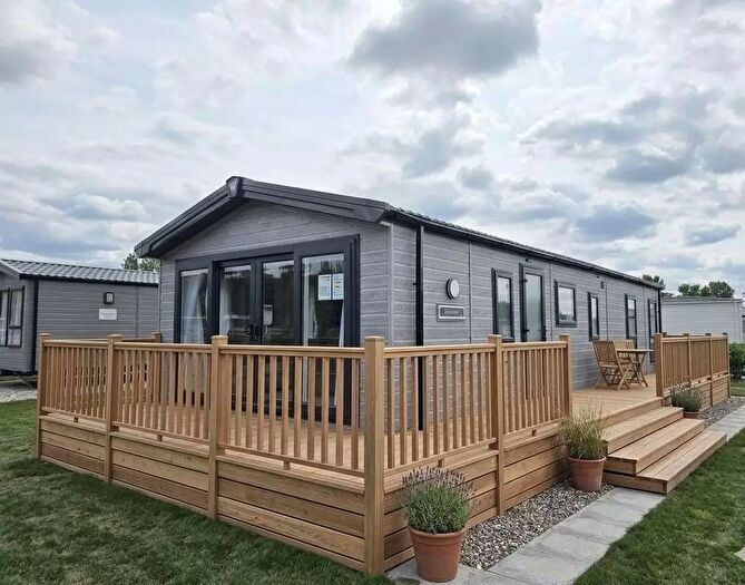 2 Bedroom Lodge For Sale In Amotherby Lane, Amotherby, Malton, YO17