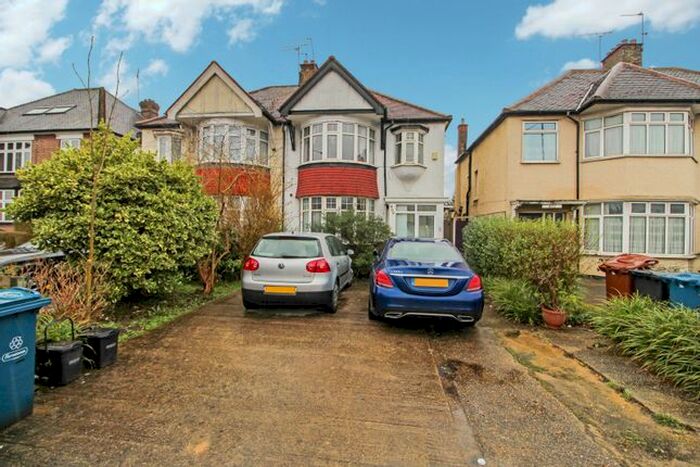1 Bedroom Maisonette To Rent In Pinner Road, North Harrow, Harrow, HA1