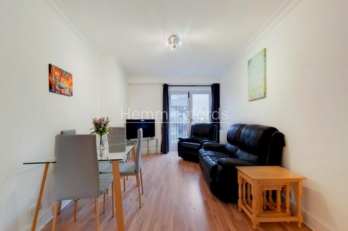 1 Bedroom Flat To Rent In Farringdon Road, London, EC1R