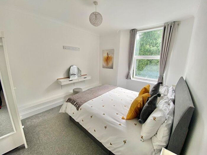 2 Bedroom Flat To Rent In Barwood View, Lower Warberry Road, Torquay, TQ1