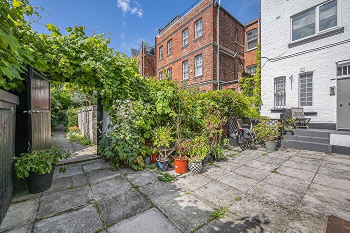 1 Bedroom Flat To Rent In Castellain Road, Maida Vale, W9