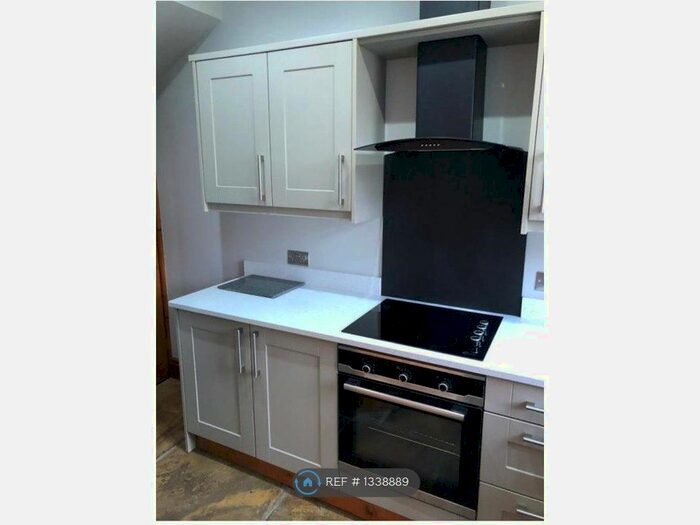 2 Bedroom Terraced House To Rent In Nora Place, Leeds, LS13