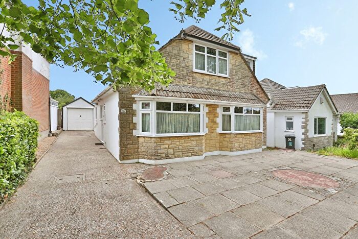 3 Bedroom Bungalow For Sale In Northbourne Avenue, Bournemouth, Dorset, BH10