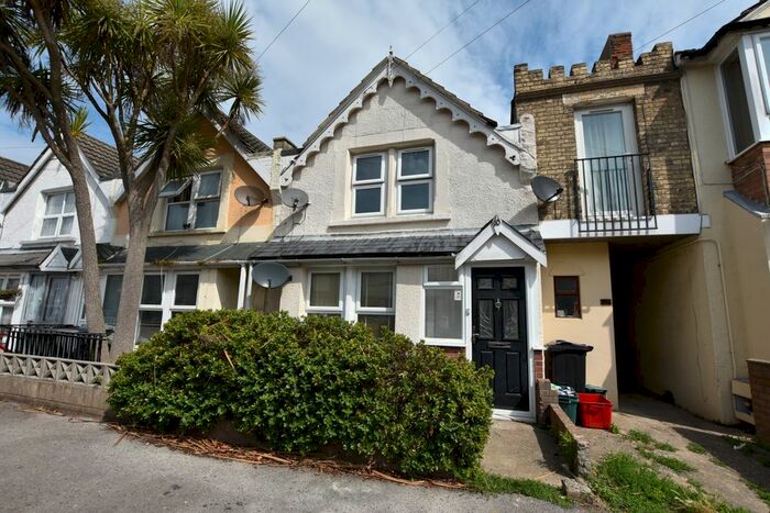 2 Bedroom End Of Terrace House To Rent In Castle Road, Clacton-On-Sea, CO15
