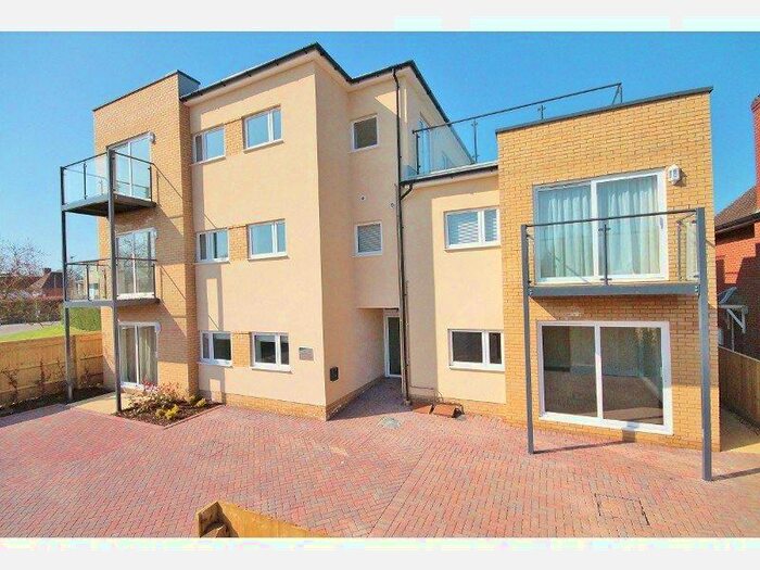 1 Bedroom Apartment To Rent In Centenary Court Northcourt Road, Abingdon, Oxfordshire, OX14