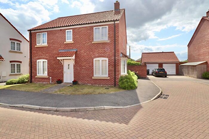 4 Bedroom Detached House For Sale In Goldcrest Avenue, Branston, LN4