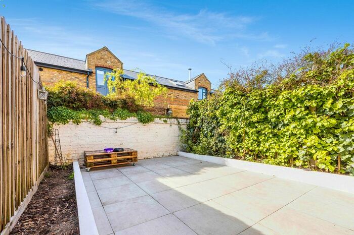 2 Bedroom Terraced House To Rent In Harcourt Road, Wimbledon, SW19