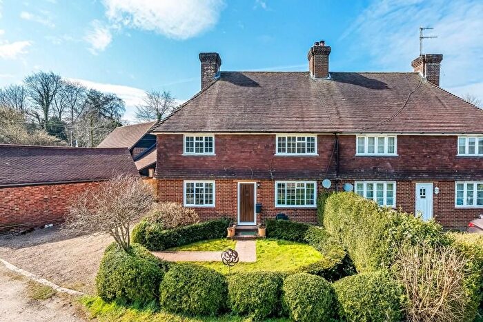 3 Bedroom Semi-Detached House For Sale In Westhumble Street, Westhumble, RH5