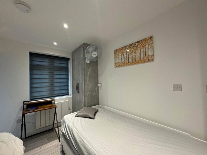 Studio To Rent In Albert Road, Harrow, HA2