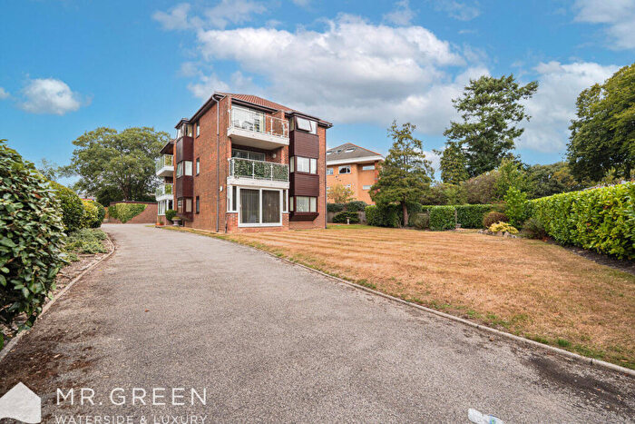 3 Bedroom Flat For Sale In Grosvenor Court, Grosvenor Road, Westbourne, BH4