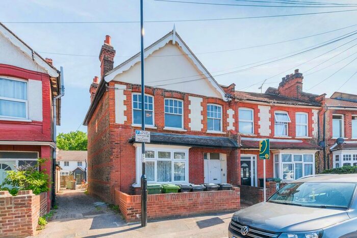 2 Bedroom Flat To Rent In Wearside Road, Ladywell, London, SE13