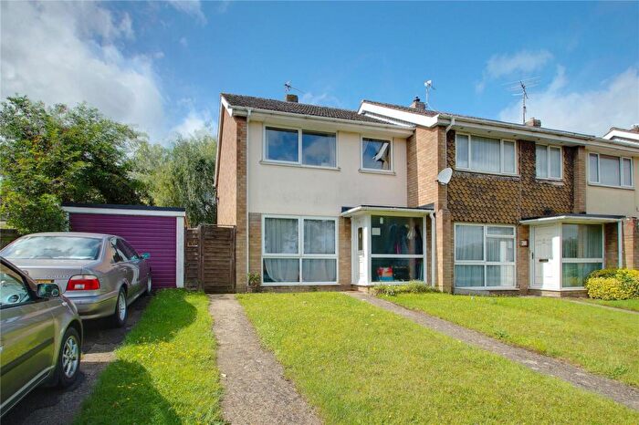 3 Bedroom End Of Terrace House To Rent In Station Road, Chinnor, Oxfordshire, OX39