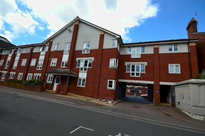 1 Bedroom Flat To Rent In Acland Road, Exeter, EX4