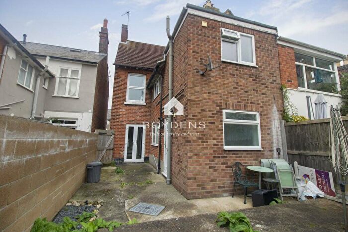 1 Bedroom Flat To Rent In Salisbury Avenue, Colchester, Essex, CO3