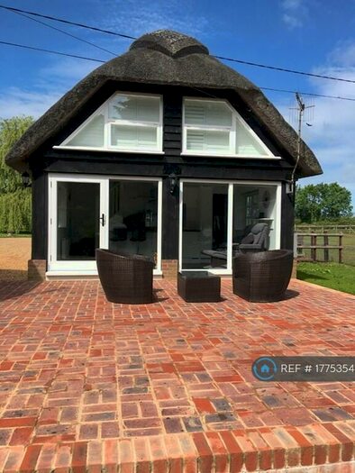 1 Bedroom Semi-Detached House To Rent In Wimborne, Dorset, BH21