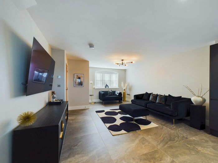 3 Bedroom Terraced House For Sale In Pymhurst Crescent, Hull, HU7