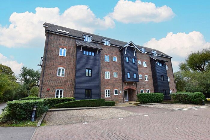 2 Bedroom Flat For Sale In Springwell Lane, Ridge House Springwell Lane, WD3