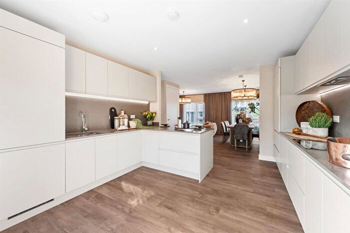 6 Bedroom Detached House For Sale In Cynefin, Horwich, BL6