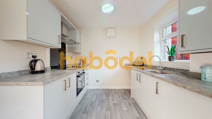 1 Bedroom Flat To Rent In Princes Avenue, Hull, HU5