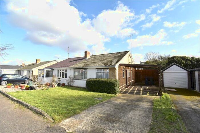 2 Bedroom Bungalow To Rent In Fontwell Avenue, Cambridge, CB4