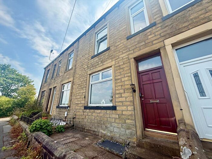 3 Bedroom Terraced House To Rent In Dewhurst Street, BB8