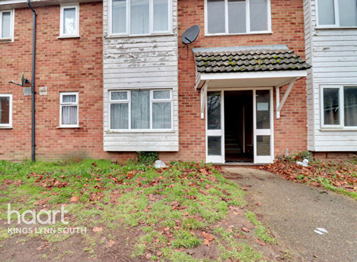 1 Bedroom Apartment For Sale In Barrett Close, King's Lynn, PE30
